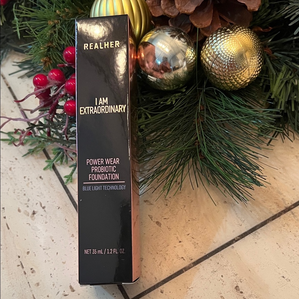 RealHer I Am Extraordinary Probiotic Foundation in Porcelain